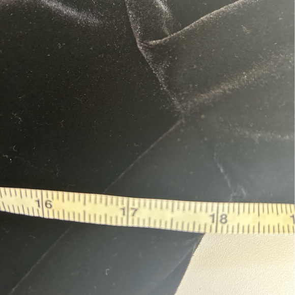 Velvet Evening Jacket Blazer. Jewel closure - Picture 6 of 7